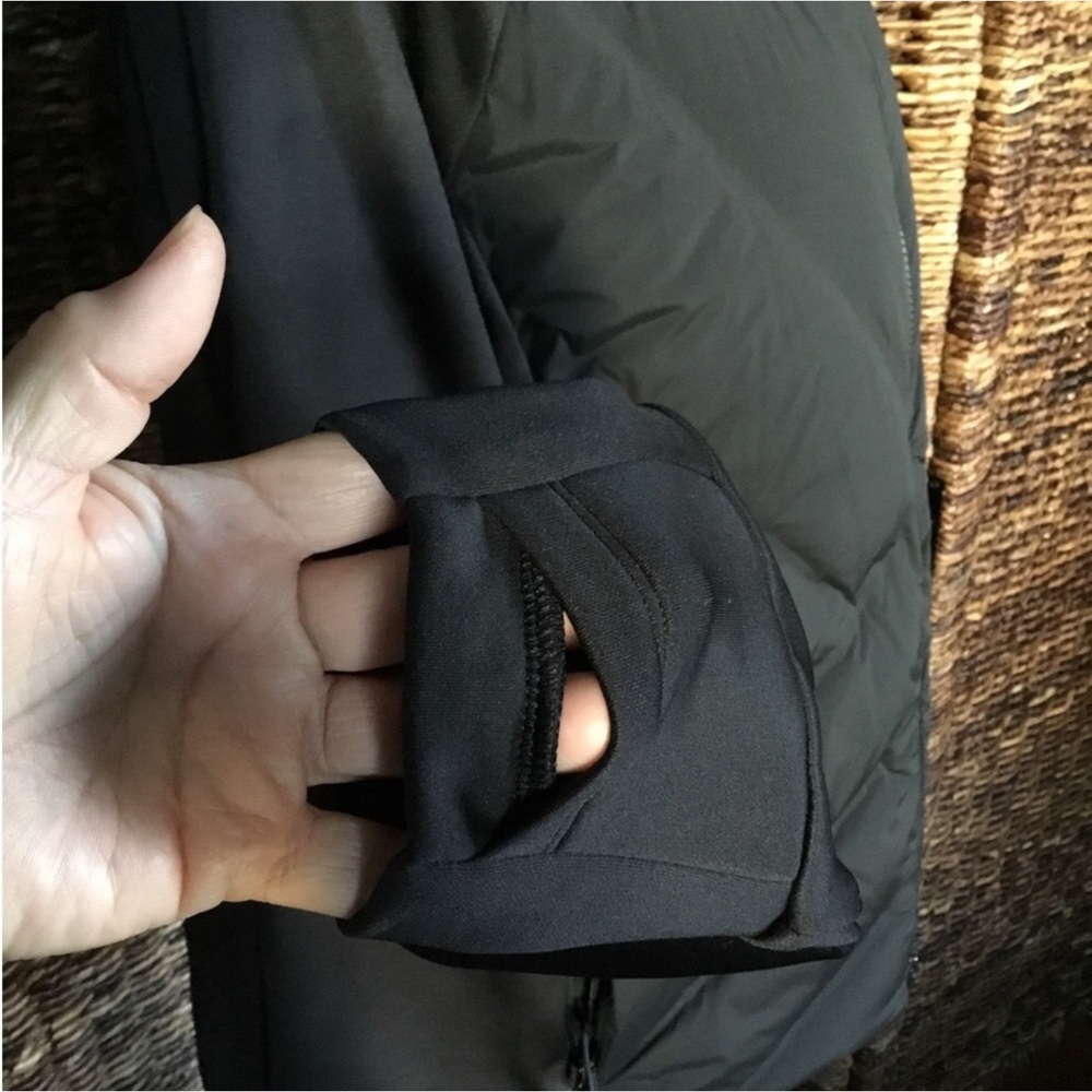 ATHLETA FINAL PRICE - Picture 11 of 15